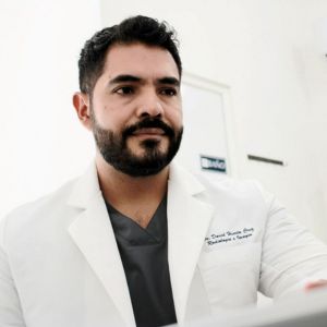 Dr. David Huerta